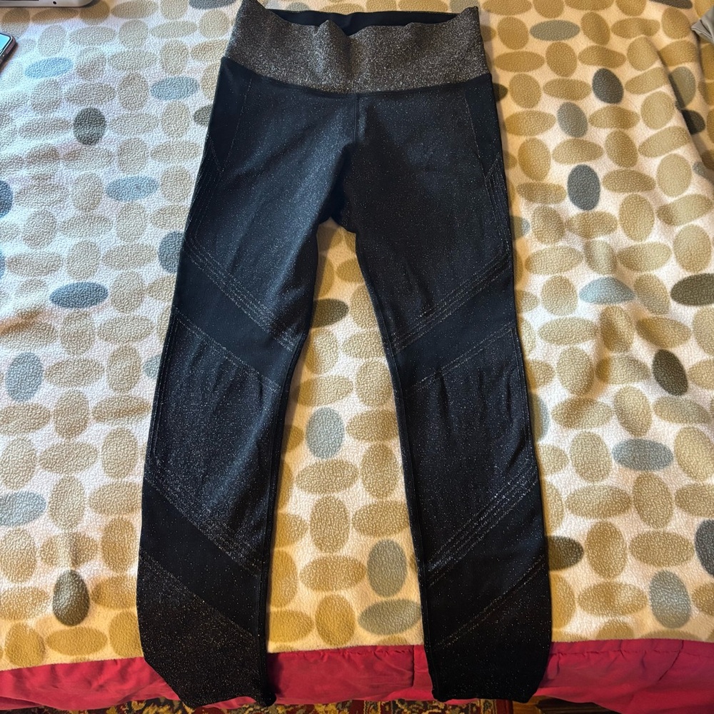 Athleta Twilight 2.0 Shimmer Leggings size Medium